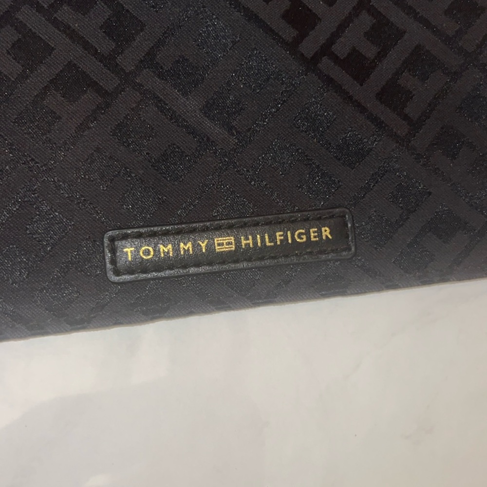 Tommy Hilfiger black clutch pocket bag purse slim gold metal zipper bag 9” x 6” - Picture 6 of 11